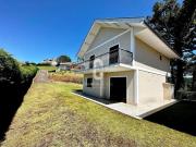 Casa Aconchegante em Condomínio Fechado no Prestigiado...