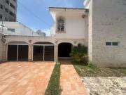 Casa adaptada para Oficina en Renta en Bonampak, Cancún
