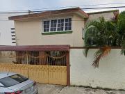 CASA ADJUDICADA EN VENTA CERCA DEL MALECON DE CAMPECHE!