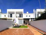 Casa adosada 4 dormitorios 118 m2