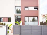 Casa adosada 5 dormitorios 350 m2