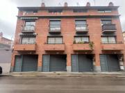 Casa adosada con fachada inglesa en Granollers Centro