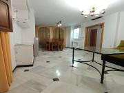 CASA ADOSADA CON GARAJE EN ZONA DE SAN PEDRO