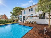 Casa adosada de 345 m2 en alquiler Madrid, Comunidad de...