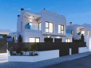 Casa Adosada de 3 habitaciones en venta en Los...