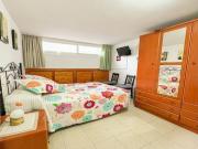 CASA ADOSADA DE 5 HABITACIONES !