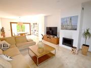 Casa Adosada de 5 habitaciones en venta en Son Veri...