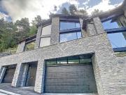 Casa adosada de alto standing de reciente construcción...