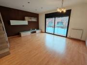 Casa adosada en Alquiler en Domeny