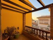 CASA ADOSADA EN BUENA UBICACION MUY CERCA DE GRANADA