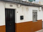 Casa adosada en C/ Nuestra Señora del Carmen, Sevilla