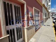 CASA ADOSADA EN LA LIBERTAD