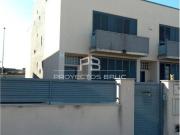 Casa adosada en Venta en Abrera