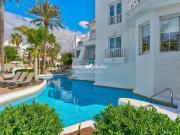 Casa adosada en venta en Adeje, Playa de Fañabé. Villa...