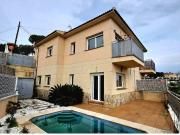 Casa adosada en Venta en Aiguaviva Parc