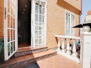 Casa adosada en venta en Alcalá de Henares, Ensanche. La...