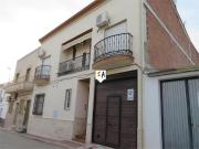 Casa adosada en Venta en Alcaudete