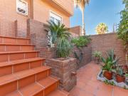 Casa adosada en venta en Alicante, Ciudad Jardín. En...