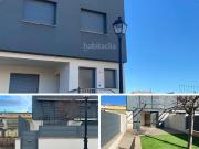 Casa adosada en venta en Alió. Casa OBRA NOVA en un...