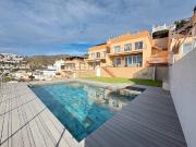 Casa adosada en Venta en Almadrava Canyelles Puig Rom