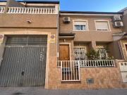 Casa adosada en Venta en Almoradí