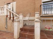 Casa adosada en Venta en Alovera