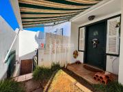 Casa adosada en Venta en Arico