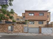 Casa adosada en venta en Armilla, Poniente. EXCLUSIVO...