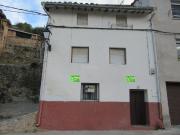 Casa adosada en venta en Arnedillo. Casa de 3 alturas....