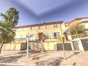 Casa adosada en venta en avenida De Vallbona, Barcelona,...