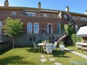 Casa adosada en venta en avenida Primera, Torrelles de...