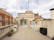 Casa adosada en venta en Barcelona, de 167 m² 3...