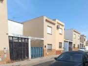Casa adosada en Venta en Benacazón