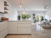 Casa adosada en venta en Benahavís, El Paraíso. Amplia...