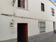 Casa adosada en Venta en Benamocarra