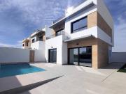 Casa adosada en Venta en Benijófar