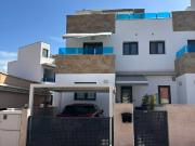 Casa adosada en Venta en Bigastro