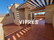 Casa adosada en venta en Cáceres, Montesol Mejostilla....