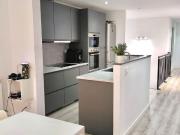 Casa adosada en venta en Santa Coloma de Gramanet, de...