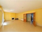 Casa adosada en venta en calle De la Ciutadella,...