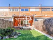 Casa adosada en venta en calle De la Mina, Sant Cugat...