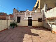 Casa adosada en venta en calle De Larra, Sabadell, de...