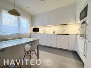 Casa adosada en venta en calle Del Xaloc, Rubí, de 160...