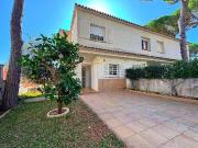Casa adosada en venta en calle Josep Maria Gironella,...