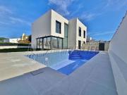 Casa adosada en venta en calle Requesens, Castelló...