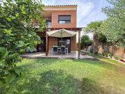 Casa adosada en venta en Cambrils, de 128 m² 3...