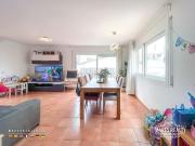 Casa adosada en venta en Canet de Mar. Casa a tres...