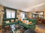 Casa adosada en Venta en Canillejas
