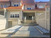 Casa adosada en venta en Carballo. CHALET ADOSADO EN...