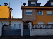 Casa adosada en Venta en Carracedelo